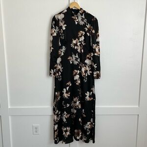 Soie Floral Mock Neck Long Sleeve Maxi Dress